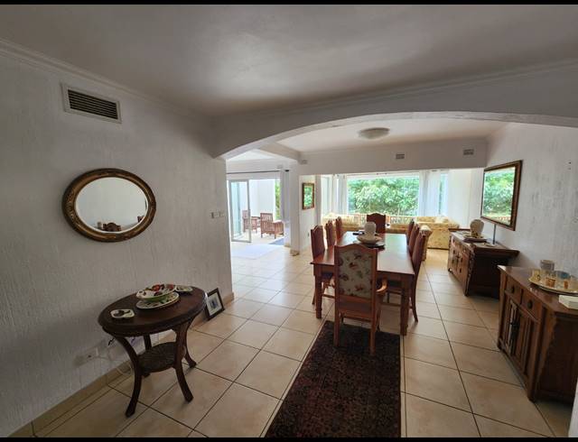 3 BEDROOM TOWNHOUSE FOR SALE IN LA LUCIA